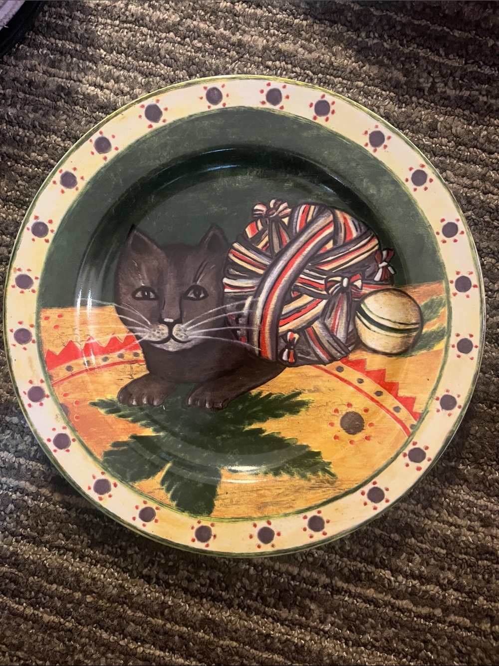 vintage Country Kitten with yarn ball 1995 Handcrafted Accent 8” dish 461